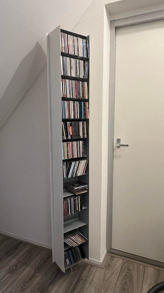 Draaibaar wandrek voor meer dan 200 CD's/DVD's, Ophalen, Overige materialen, Gebruikt, 150 discs of meer
