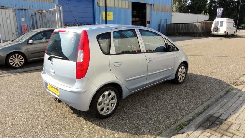 Mitsubishi Colt 1.3 Invite Bj 2006 NAP Airco Met Nieuwe Apk, Gebruikt, 31 €/maand, Blauw, Colt