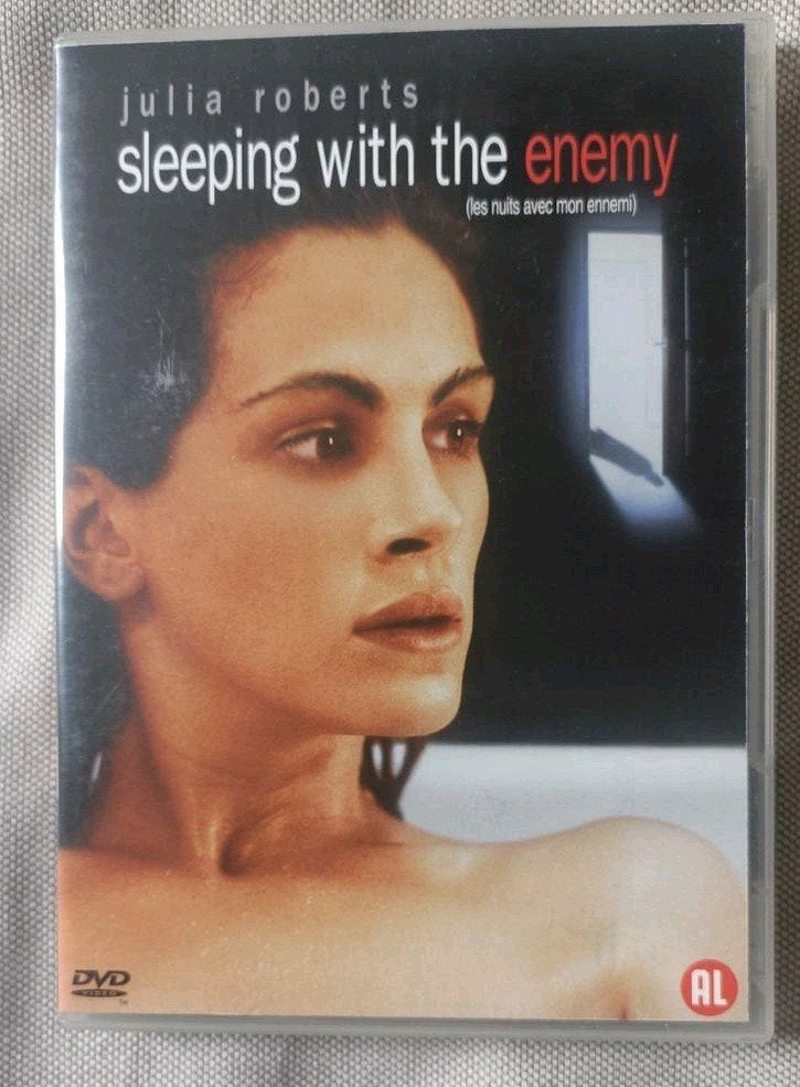 Sleeping with the Enemy - Julia Roberts DVD, Cd's en Dvd's, Dvd's | Thrillers en Misdaad, Vanaf 16 jaar, Spaans, Ophalen of Verzenden
