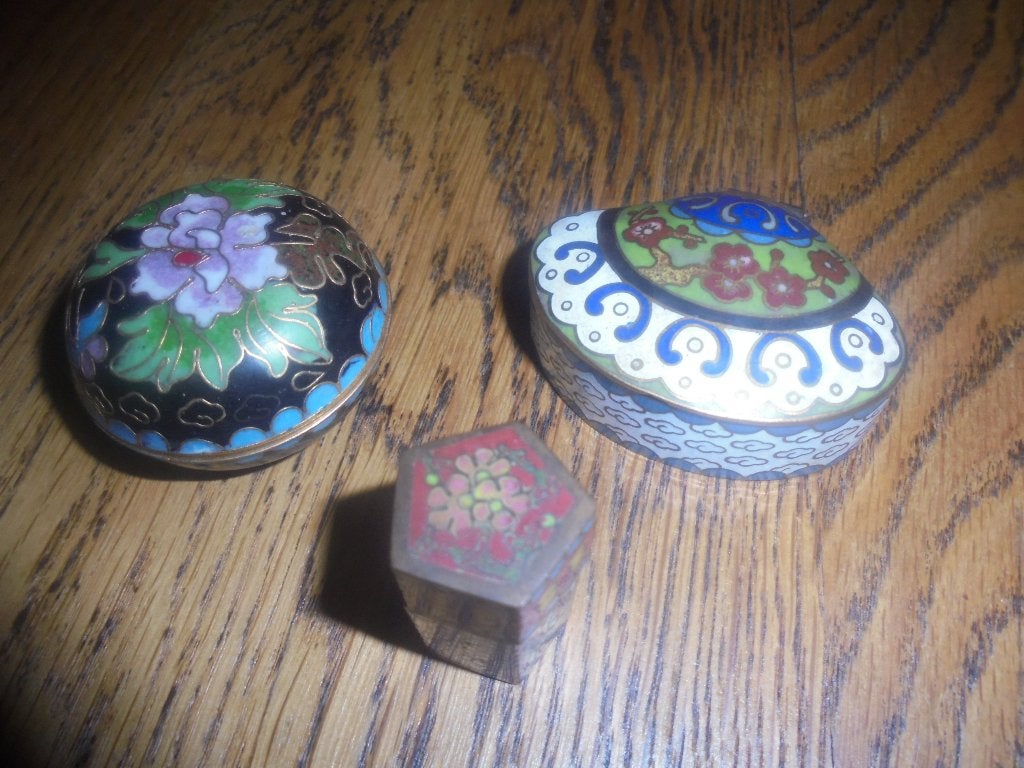 Pillendoosje  3 stuks in 1 koop / Cloisonne, Antiek en Kunst, Ophalen of Verzenden