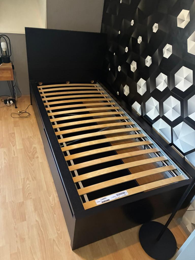Malm bed zwart 90x200 met verlichting, Huis en Inrichting, Slaapkamer | Bedden, Ophalen, Gebruikt, 90 cm, Eenpersoons