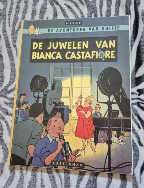 De avonturen van kuifje Juwelen van bianca castafiore, Boeken, Eén stripboek, Ophalen of Verzenden, Gelezen, Hergé