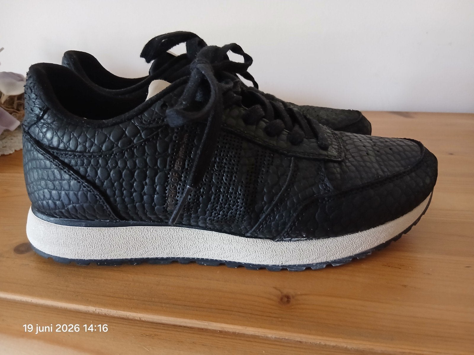 Woden maat 39 nieuwprijs 119.95€, Kleding | Dames, Schoenen, Schoenen met lage hakken, Zwart, Ophalen of Verzenden, Zo goed als nieuw
