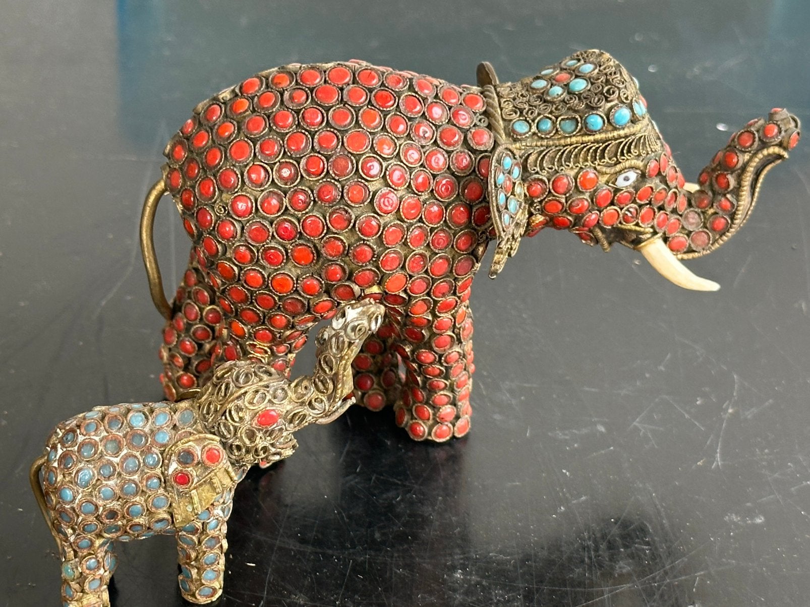 Oud Aziatisch Half edelsteen Olifant + jong beeldjes, Antiek en Kunst, Ophalen of Verzenden