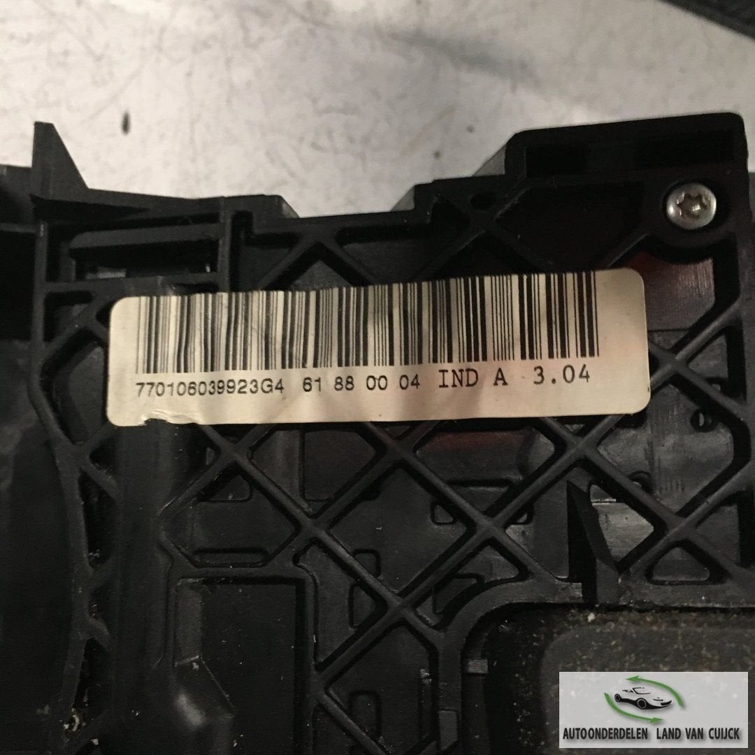 Renault Megane Scenic 1.6 5drs 2004 Wagennr 2500029  Stuurko, Gebruikt, -, -, Ophalen of Verzenden