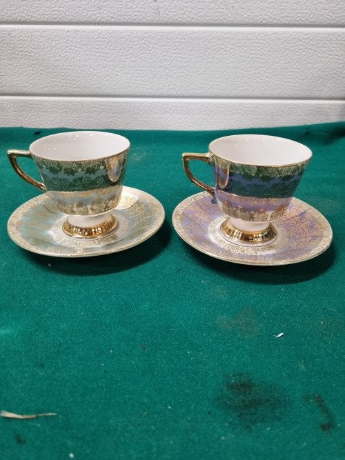 Kop en schotel blauw en groen parelmoer, Ophalen of Verzenden, 'T Olde Gre-j, Info@toldegrej.nl, Endepoelstraat 20f Didam