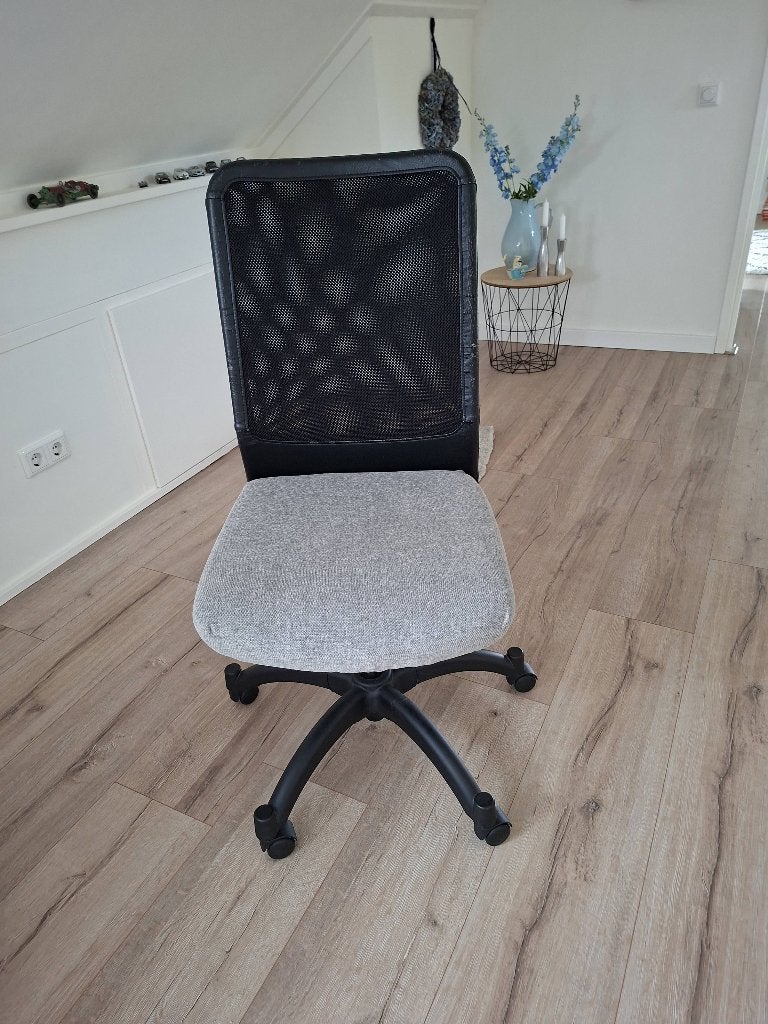 Bureaustoel IKEA, Huis en Inrichting, Bureaustoelen, Ophalen, Gebruikt, Zwart, Bureaustoel