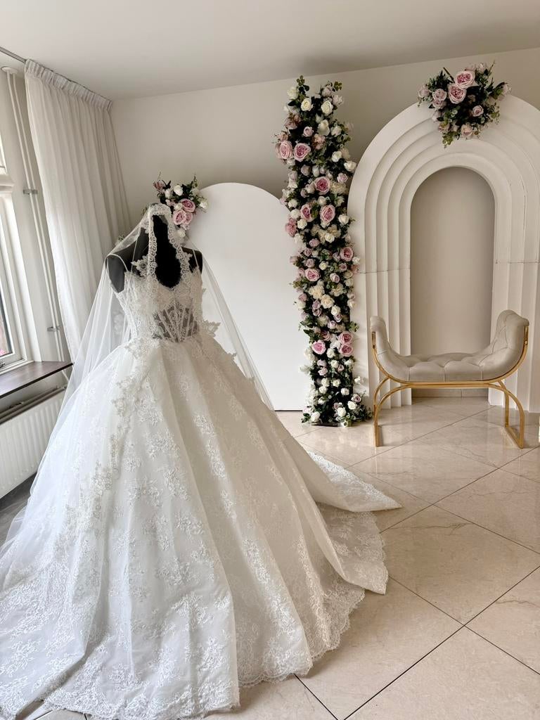 Wedding dress Sima Couture incl. Grote en kleine sluier, Ophalen of Verzenden, Zo goed als nieuw, Wit, Trouwjurk
