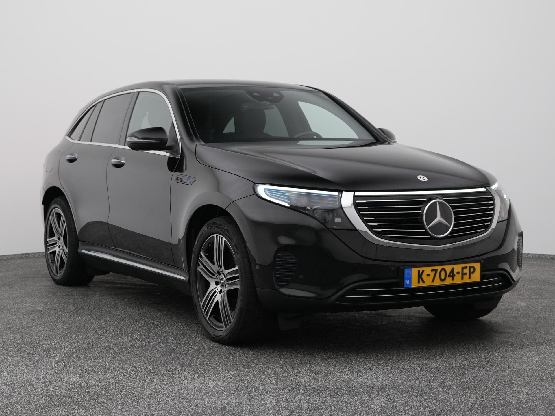 Mercedes-Benz EQC 400 4MATIC Business Solution Luxury 80 kWh, Automaat, 402 km, Zwart, Zwart