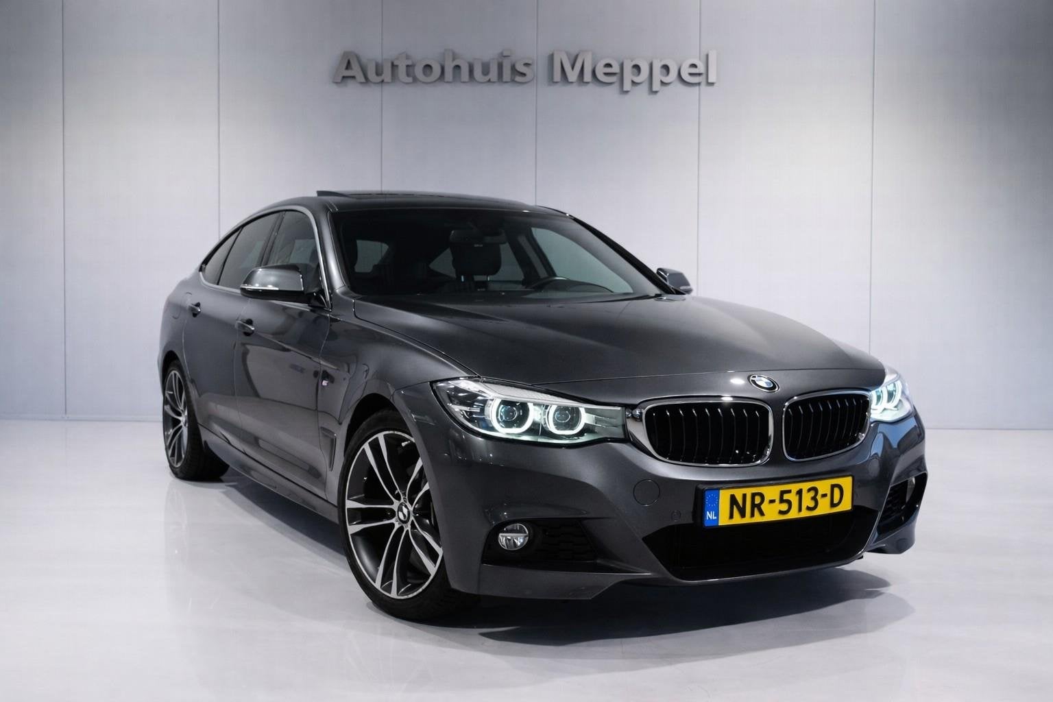 BMW 3 Serie 320i Gran Turismo M-Sport*LED*PDC*Panoramadak*Na, Auto's, BMW, Automaat, 1998 cc, Gebruikt, Euro 6