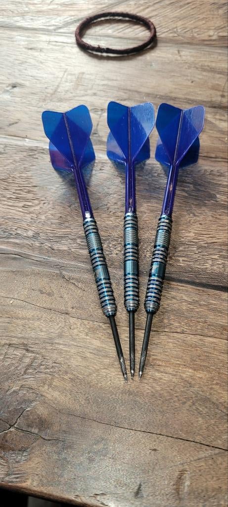 Bull's Darts 25 gram - Zo goed als nieuw, Ophalen of Verzenden, Zo goed als nieuw, Pijlen