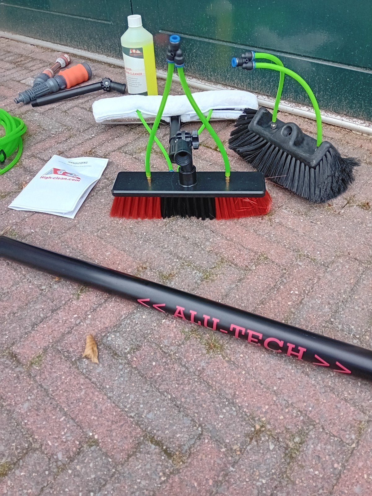 High clean wasborstel 10.8 meter, Ophalen, Elektrisch