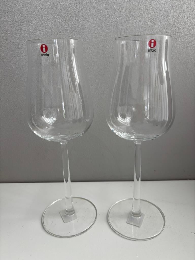 Iittala Essence Plus wijnglas, 41 cl, Verzamelen, Glas en Borrelglaasjes, Ophalen of Verzenden, Zo goed als nieuw