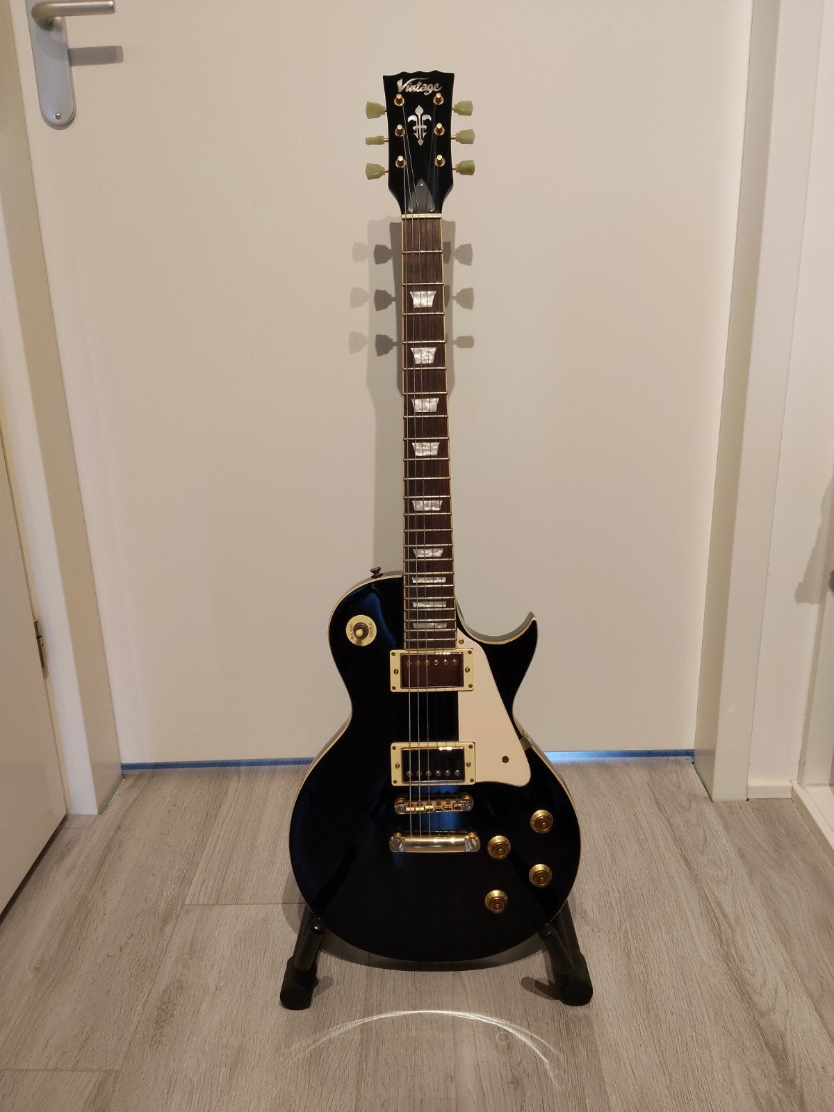gitaar vintage v100 les paul, Muziek en Instrumenten, Ophalen of Verzenden, Gebruikt, Solid body, Overige merken