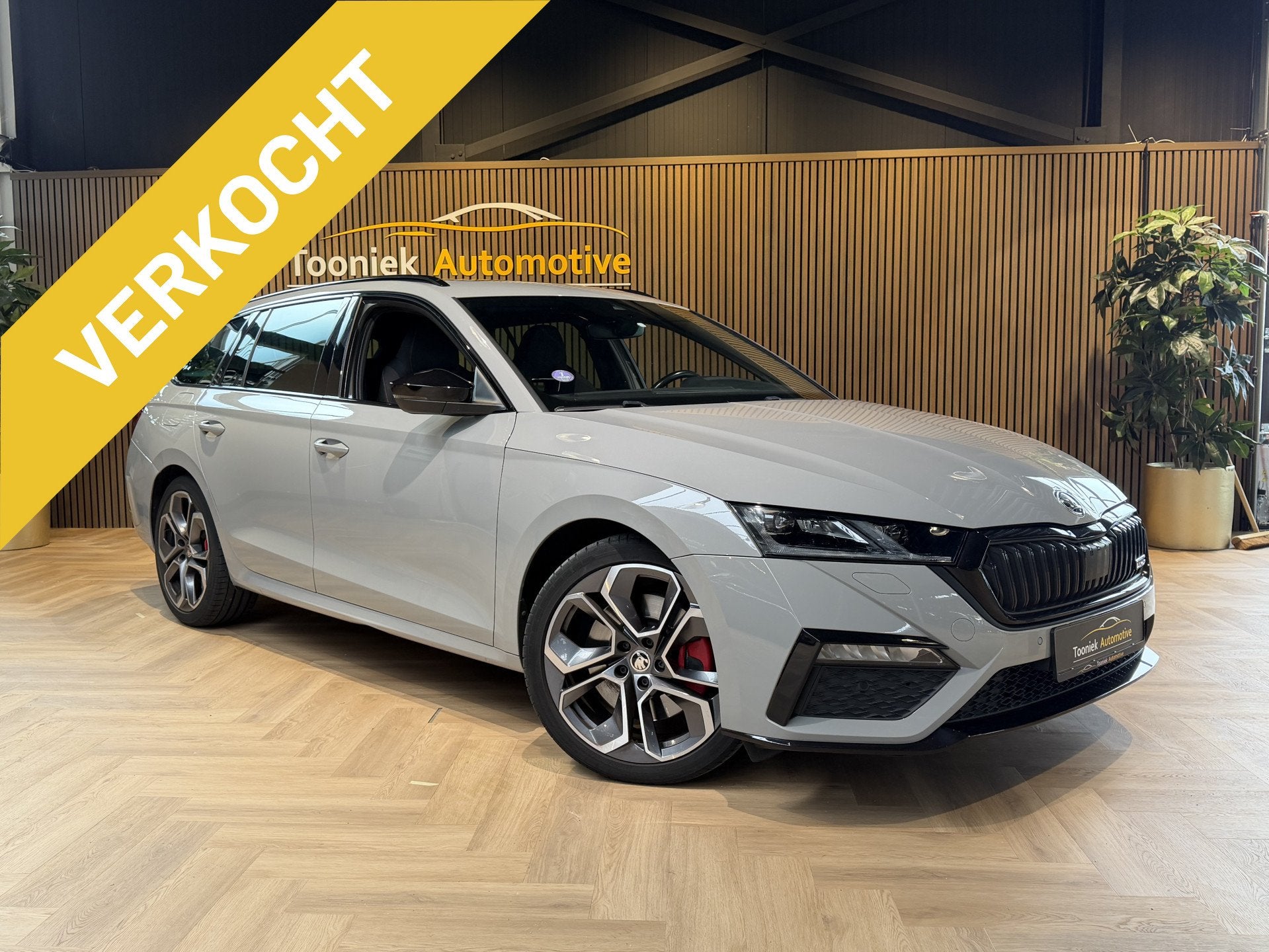 Skoda Octavia Combi 2.0 TSI iV RS panoramadak | voorzien van, Auto's, 15 km/l, Gebruikt, 4 cilinders, 1600 kg
