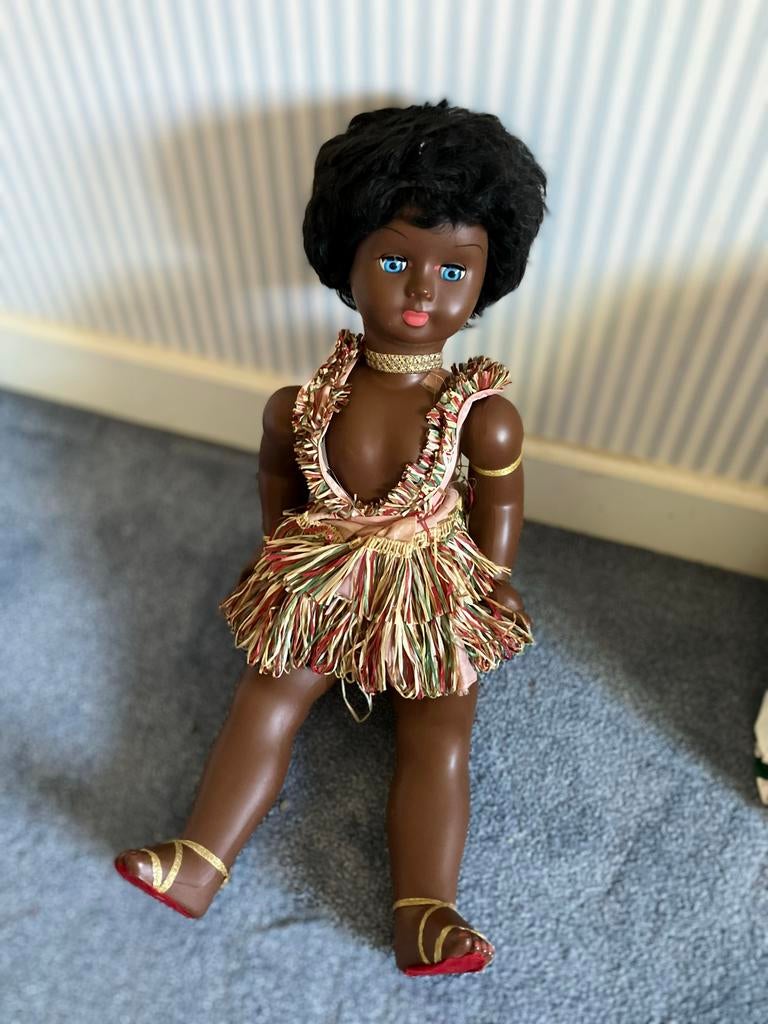 Vintage Zwarte Pop met Afrikaanse Kleding, Ophalen of Verzenden, Gebruikt, Overige typen
