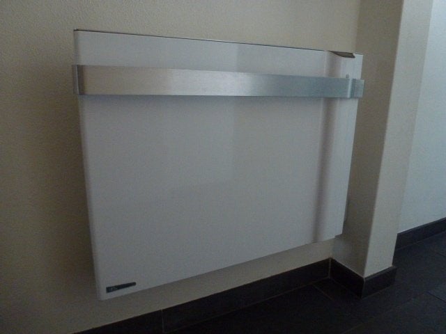 Radialight(handdoek)beugel voor elekt.radiator 750 wattt, Doe-het-zelf en Verbouw, Verwarming en Radiatoren, 30 tot 80 cm, 500 tot 800 watt