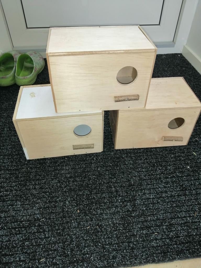 Nestblokken (ongebruikt) voor o.a. grasparkieten, Ophalen, Nieuw, Kooi-accessoires