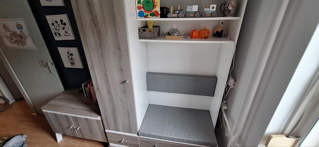Complete Kinderkamer met kast,bankje en opbergruimte, Ophalen, Gebruikt, Jongetje of Meisje