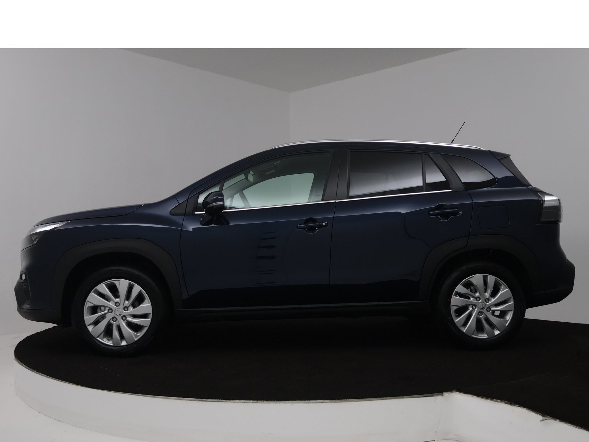 Suzuki S-Cross 1.4 Boosterjet Select Smart Hybrid | Apple Ca, Auto's, Voorwielaandrijving, Stof, Zwart, 4 cilinders