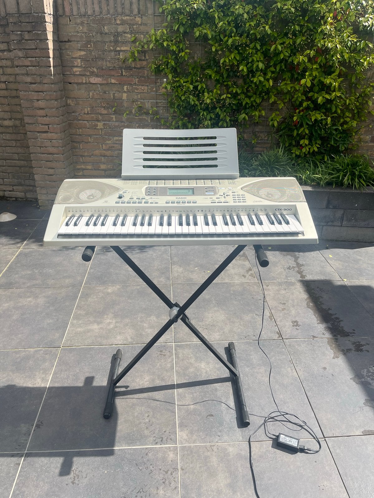 Casio CTK-900 Keyboard met standaard, Ophalen, Casio, Aanslaggevoelig, 61 toetsen