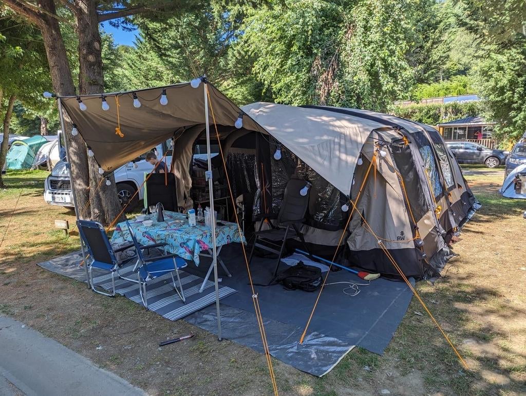 Redwood Navarro Air 440 - Zo goed als nieuw familietent, Caravans en Kamperen, Tenten, Ophalen