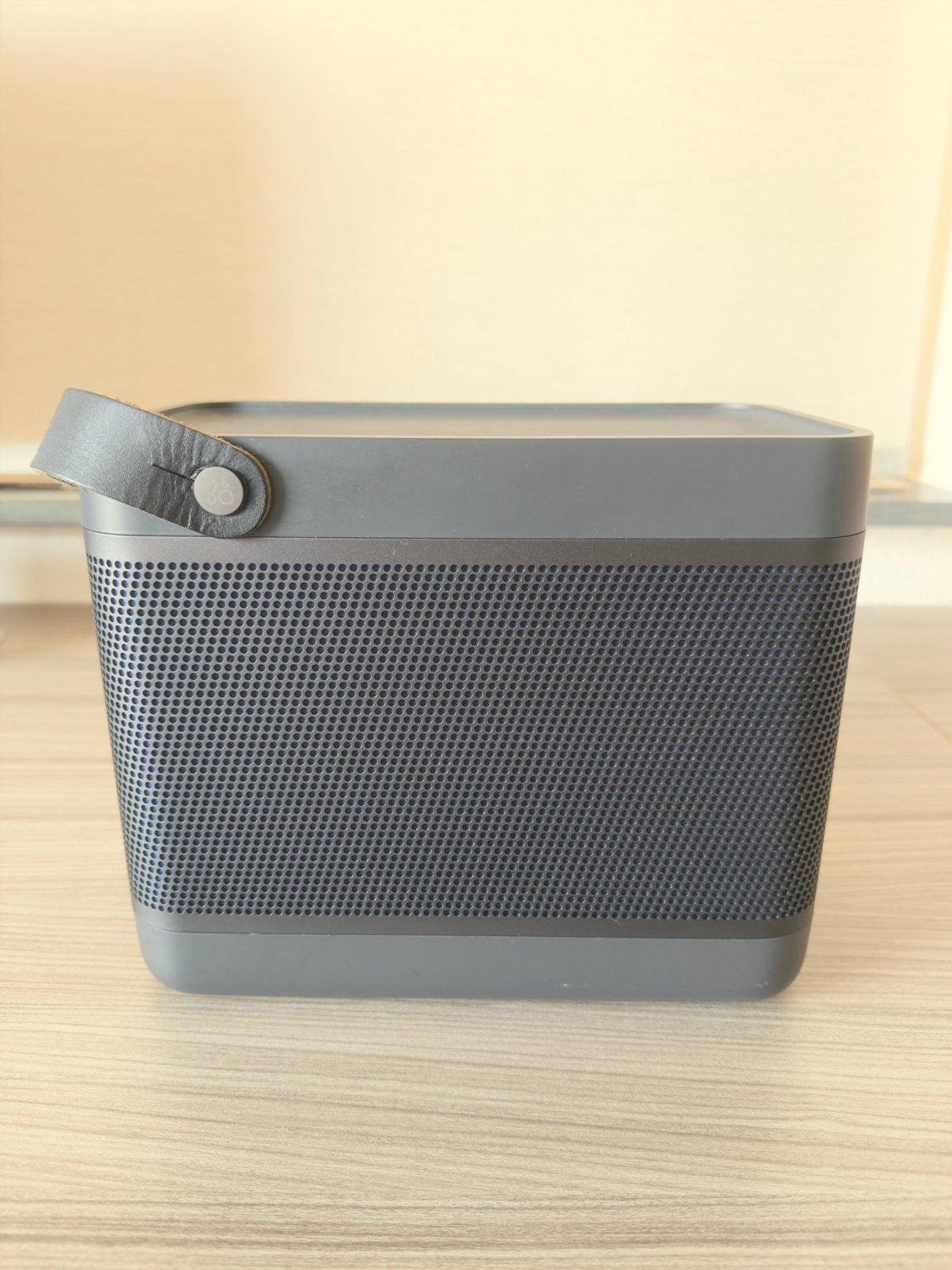 Bang & Olufsen Beolit 20 – Black Anthracite, Ophalen of Verzenden, Zo goed als nieuw, Draagbare speaker, Bang & Olufsen