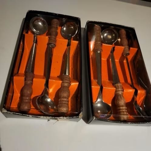 Lepeltjes of notenkraker of barset of messen, Antiek en Kunst, Antiek | Keukenbenodigdheden, Ophalen of Verzenden