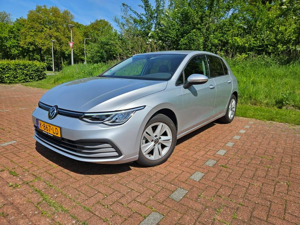Volkswagen Golf 1.5 TSI 130pk 2020 Grijs, Auto's, Volkswagen, Voorwielaandrijving, 1498 cc, 4 cilinders, 57 €/maand