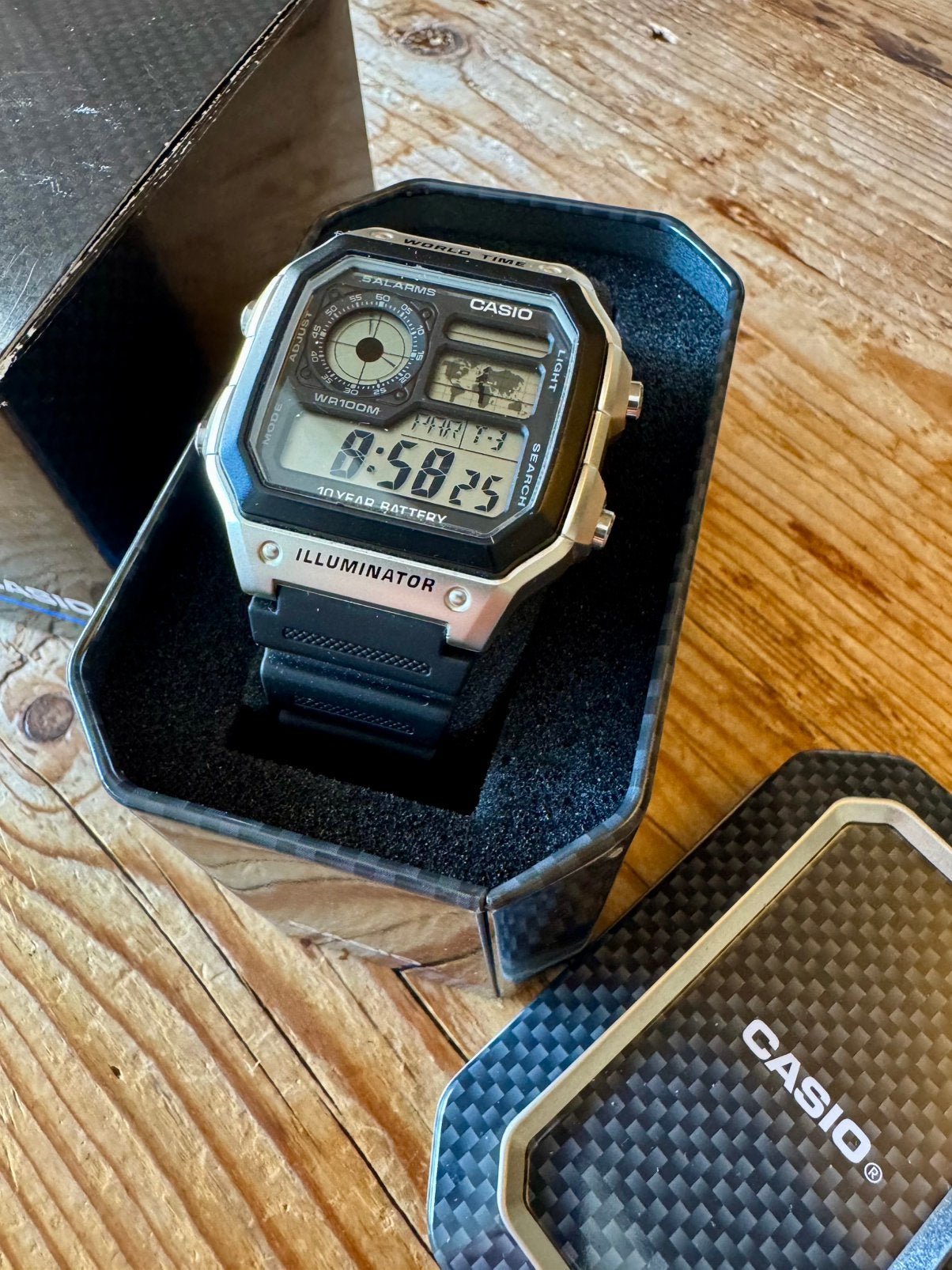 Casio AE-1200WH, Sieraden, Tassen en Uiterlijk, Horloges | Heren, Zo goed als nieuw, Polshorloge, Casio, Kunststof, Kunststof