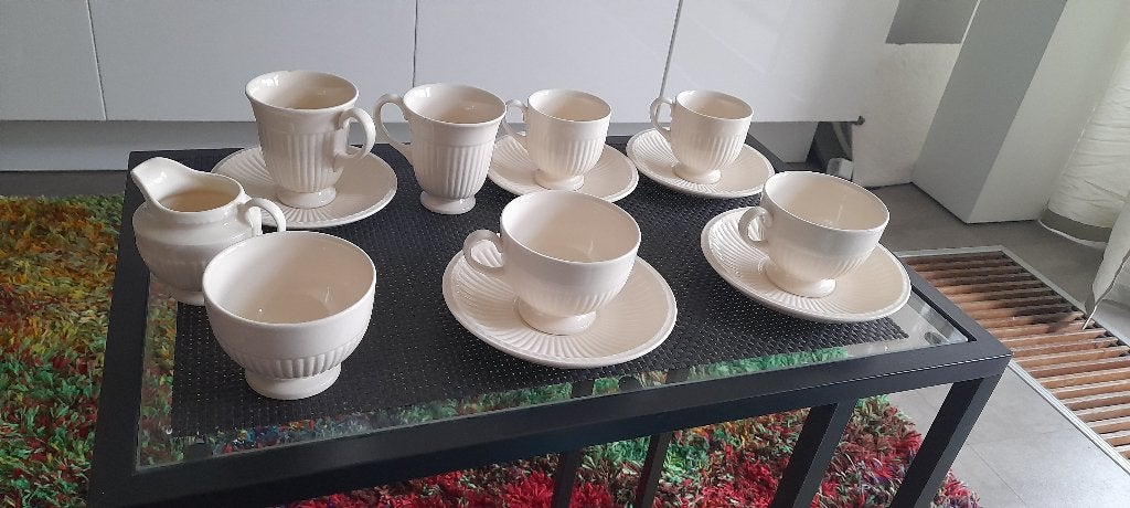 wedgwood edme, Huis en Inrichting, Keuken | Servies, Ophalen, Zo goed als nieuw, Aardewerk, Kop(pen) en/of Schotel(s)