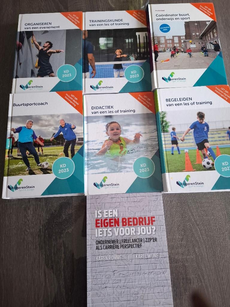 Schoolboeken sport en bewegen niveau 4, Boeken, Ophalen of Verzenden, Beta, Zo goed als nieuw, MBO