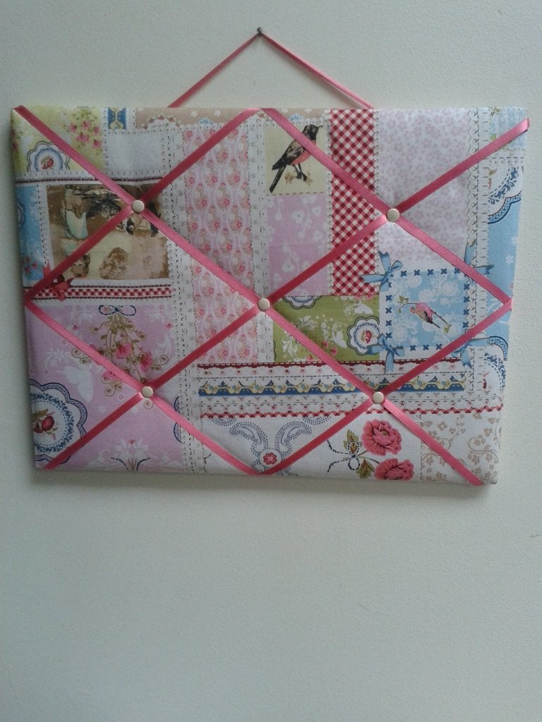 Prikbord / Memobord / Klembord van Stof 40 x 30 cm, Ophalen of Verzenden, Gebruikt, Prikbord