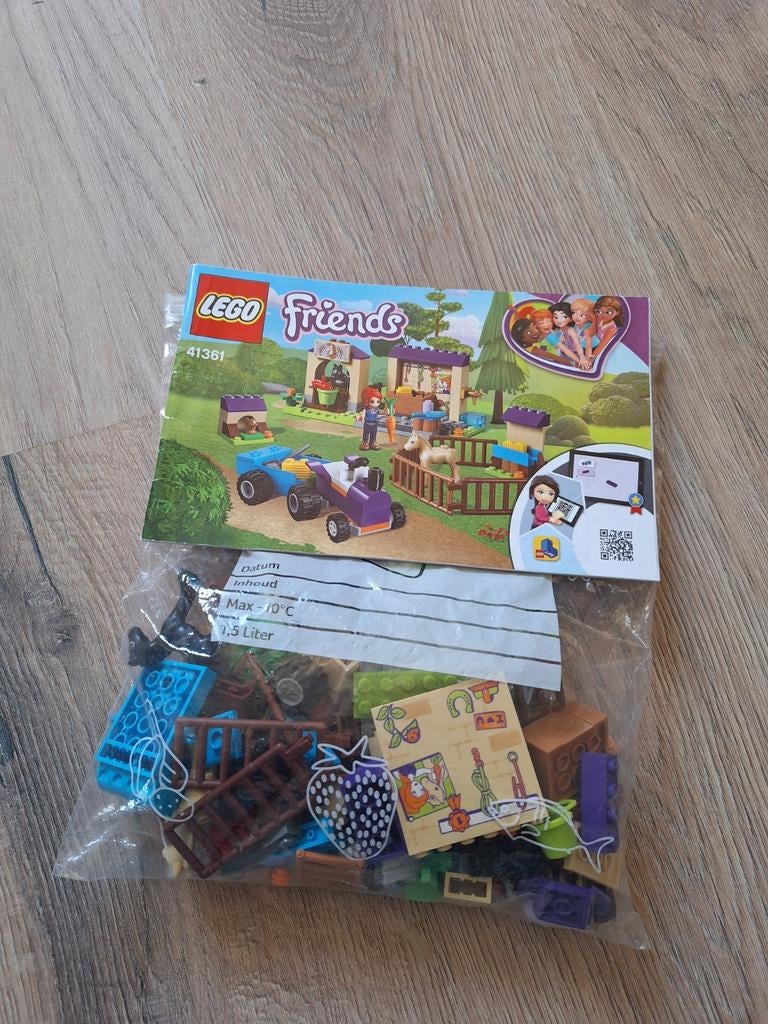 Lego Friends Mia's veulenstal 41361, Ophalen of Verzenden, Zo goed als nieuw