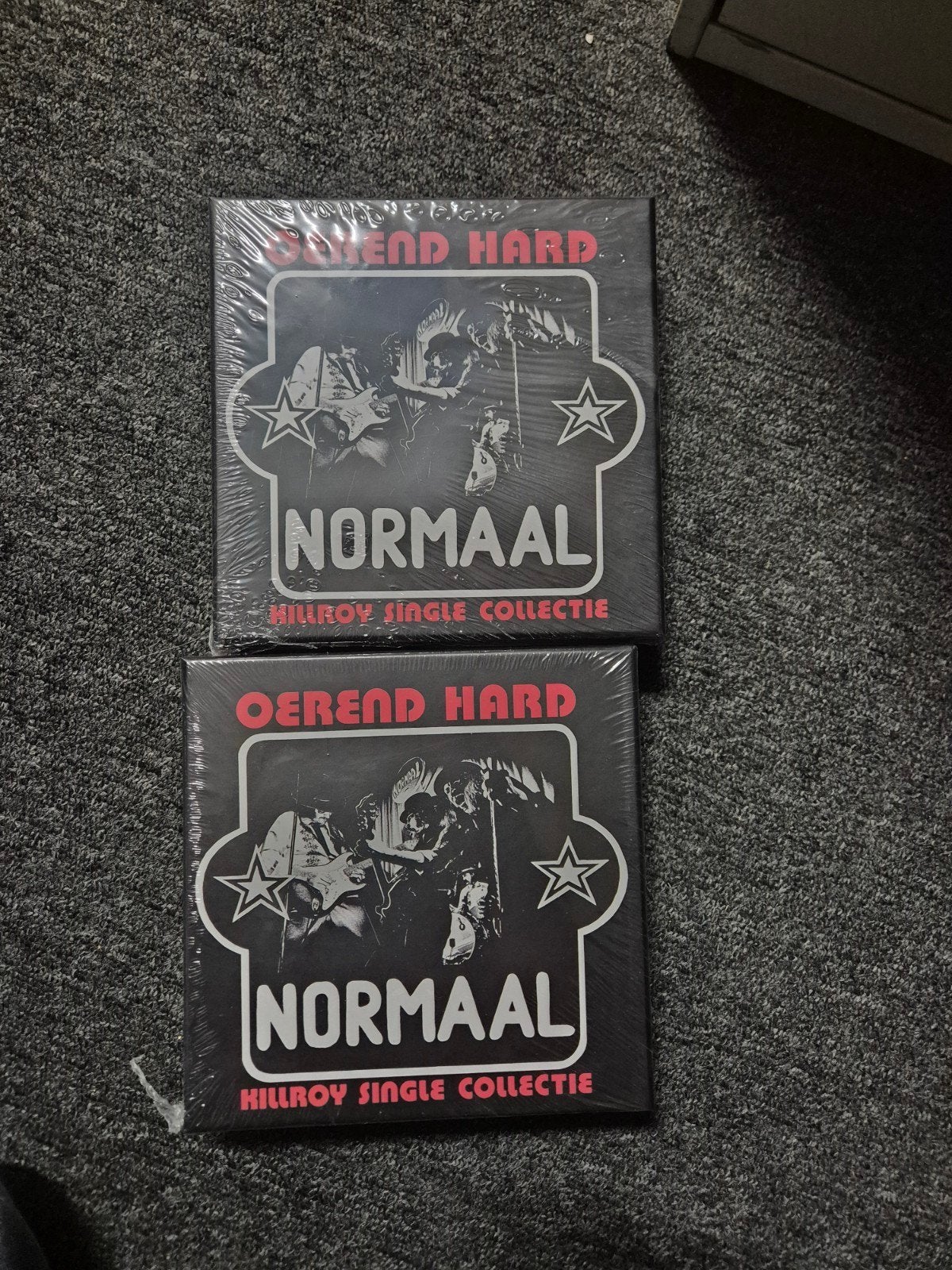 Normaal Kilroy Single Collectie Rood en Geel (2 stuks), Ophalen of Verzenden, Nieuw in verpakking, Rock en Metal