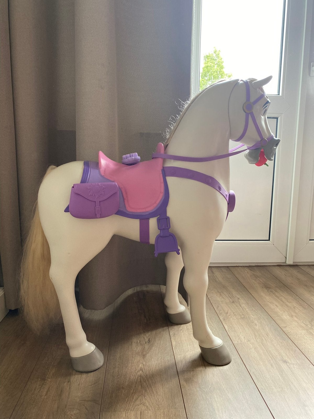 Speelgoedpaard Maximus van Rapunzel, Ophalen, Zo goed als nieuw