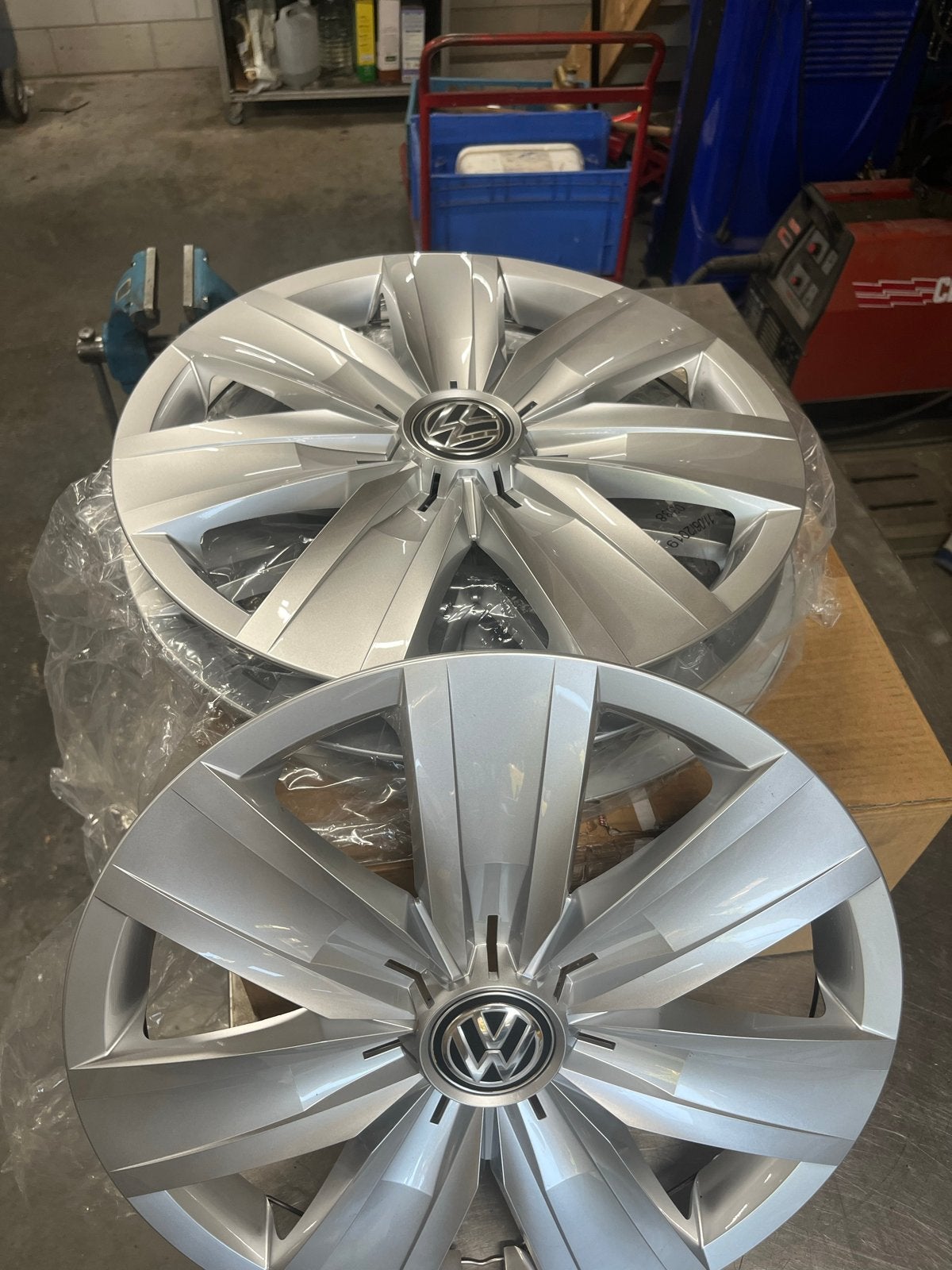 Nieuwe 16 inch wieldoppen Volkswagen 2GA.601.147, Auto diversen, Wieldoppen, Ophalen of Verzenden, Nieuw