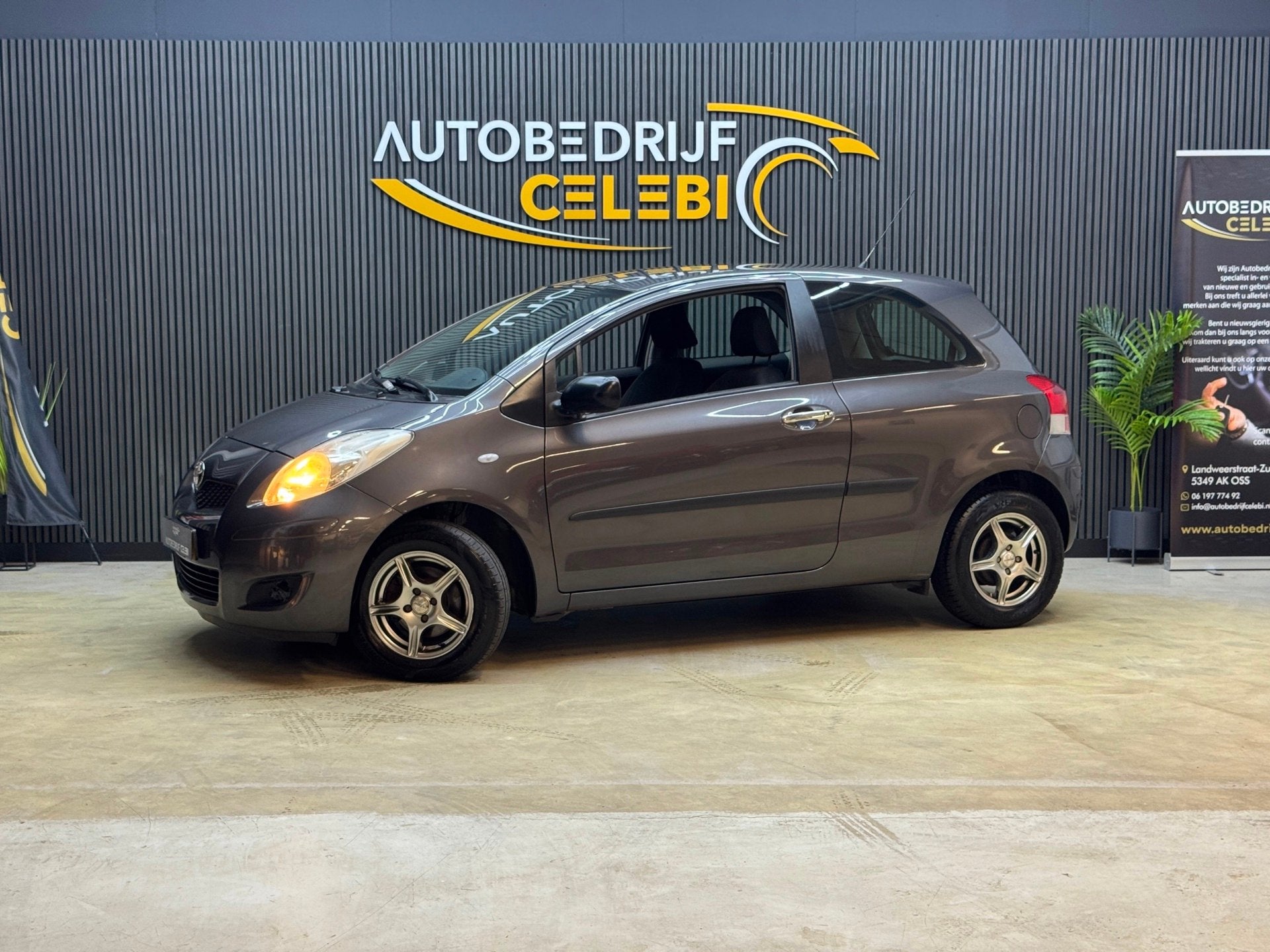 Toyota Yaris 1.0 VVTi 2009 GRIJS APK|NAP|LM14|ELEKTRRAMEN, Dealer onderhouden, Stof, Zwart, Origineel Nederlands