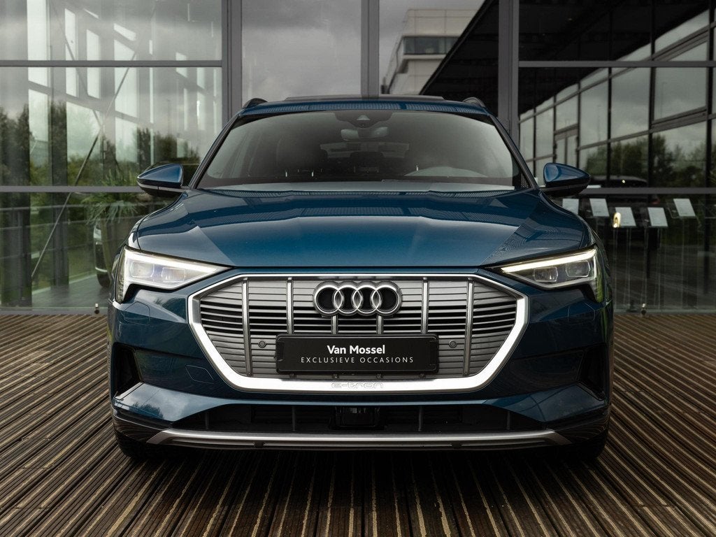 Audi e-tron e-tron 55 quattro 95 kWh | SOH 90% | SPORTSTOELE, Auto's, Audi, Automaat, Zwart, 95 kWh, Blauw