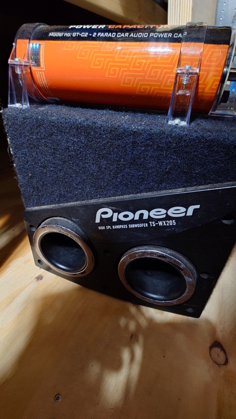Pioneer subwoofer GT-C2 Quqlity condensator 2 Farad Power, Ophalen
