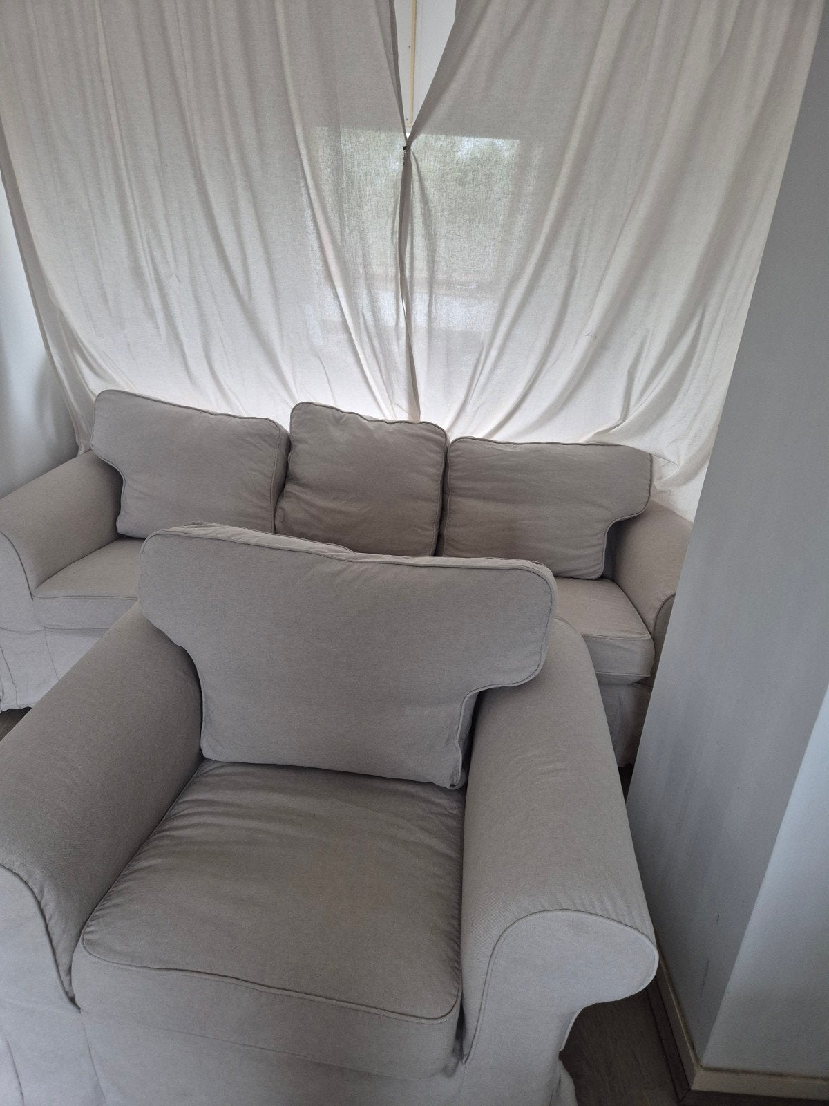 Beige Ektorp bank, Huis en Inrichting, Ophalen, Gebruikt, Klassiek, Comfortabel, Driepersoons