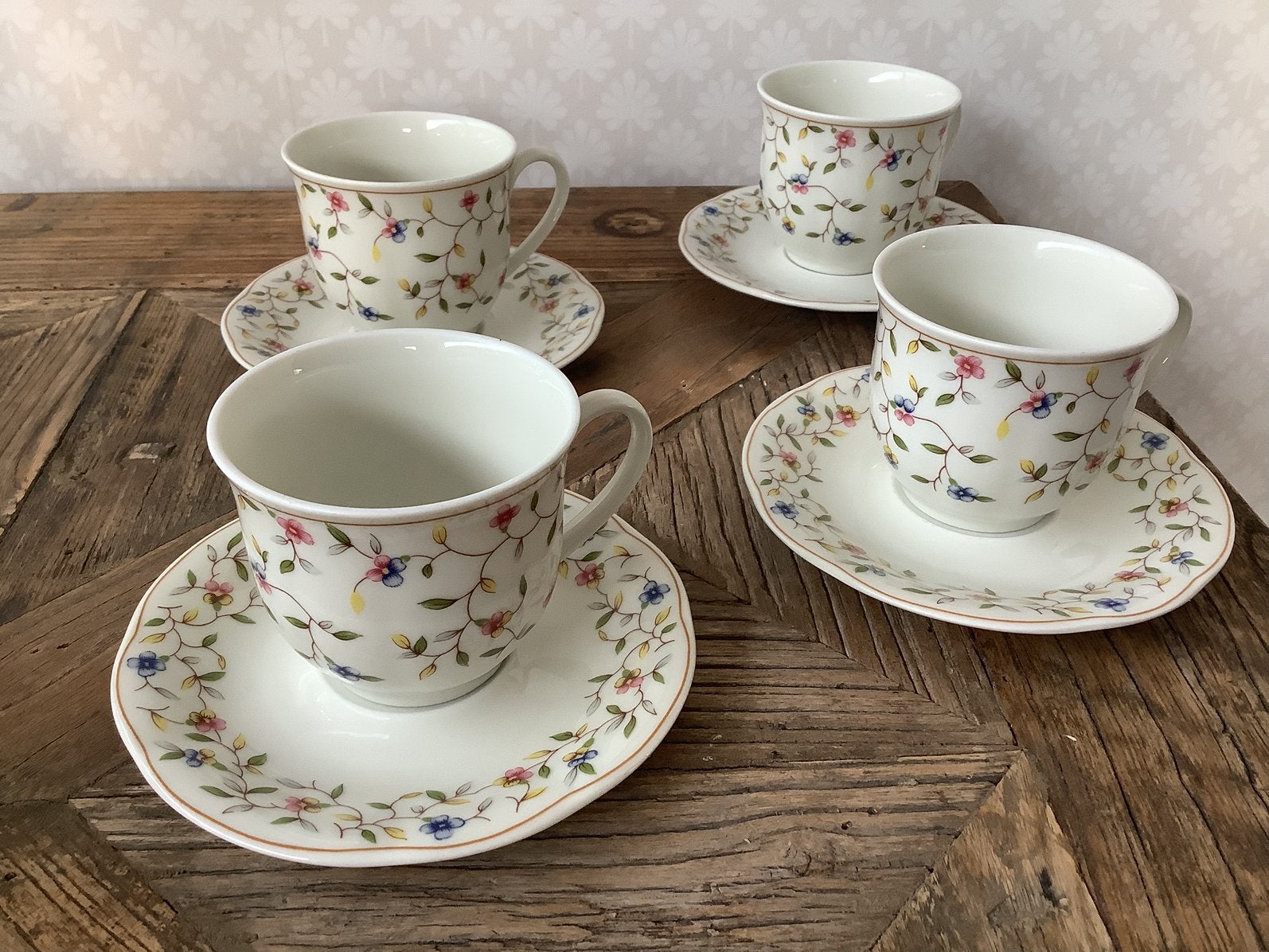 Douwe Egberts kop en schotel Winterling vintage 4 stuks, Ophalen of Verzenden