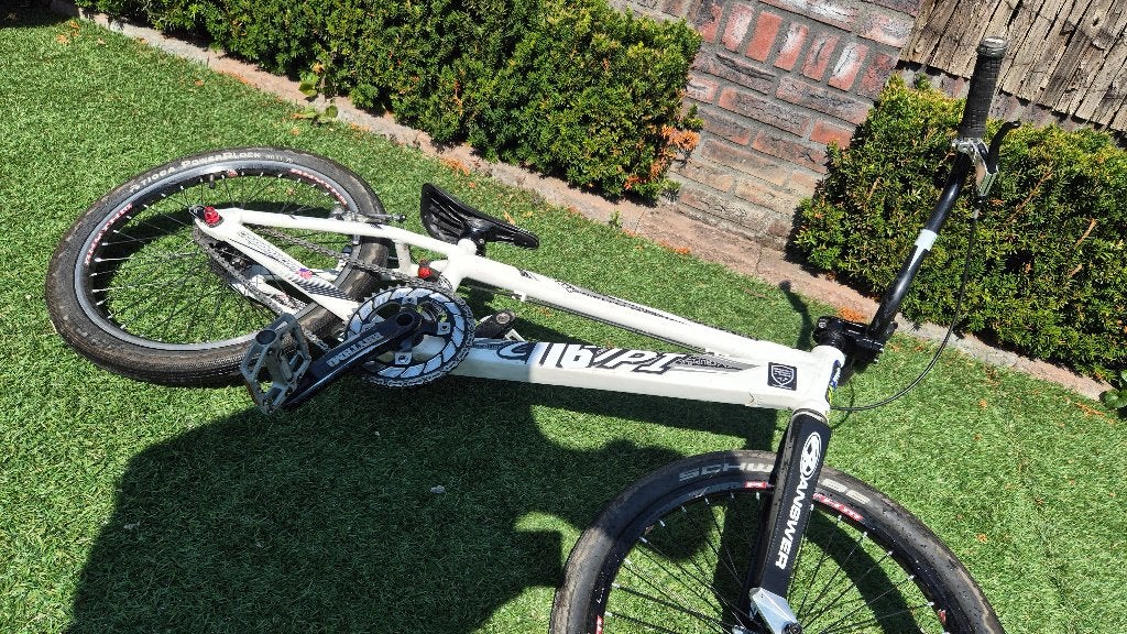 Crupi bmx, Fietsen en Brommers, Fietsen | Crossfietsen en BMX, Zo goed als nieuw, 20 tot 24 inch, Aluminium, Velgrem, Ophalen
