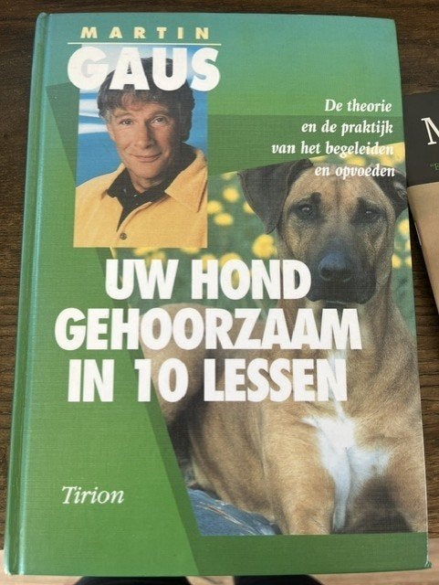 Boek Uw hond gehoorzaam in 10 lessen, Ophalen of Verzenden, Zo goed als nieuw, Honden, Martin Gaus