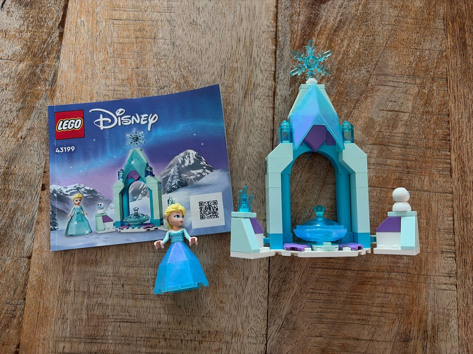 LEGO Disney Elsa en de Nokk's IJsstal (43199), Lego, Ophalen of Verzenden, Zo goed als nieuw, Compleet