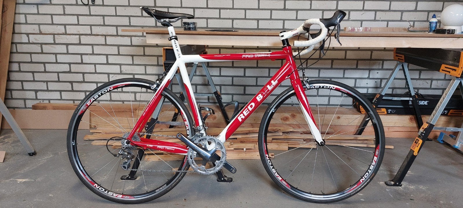 Red Bull pro sl maat L racefiets met Shimano Ultegra, Fietsen en Brommers, Fietsen | Racefietsen, 28 inch, Gebruikt, Aluminium