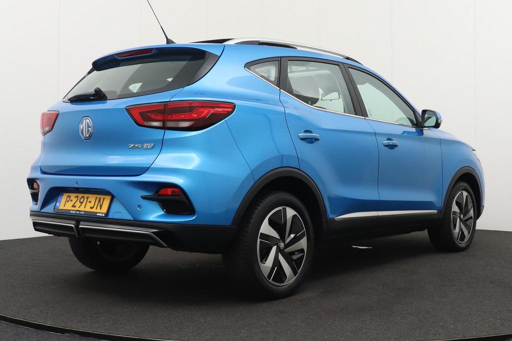 MG Mg zs ev EV Luxury 50 kWh Pano-dak Leder Camera 17'LMV Do, Auto's, MG, Gebruikt, Zwart, 320 km, 177 pk