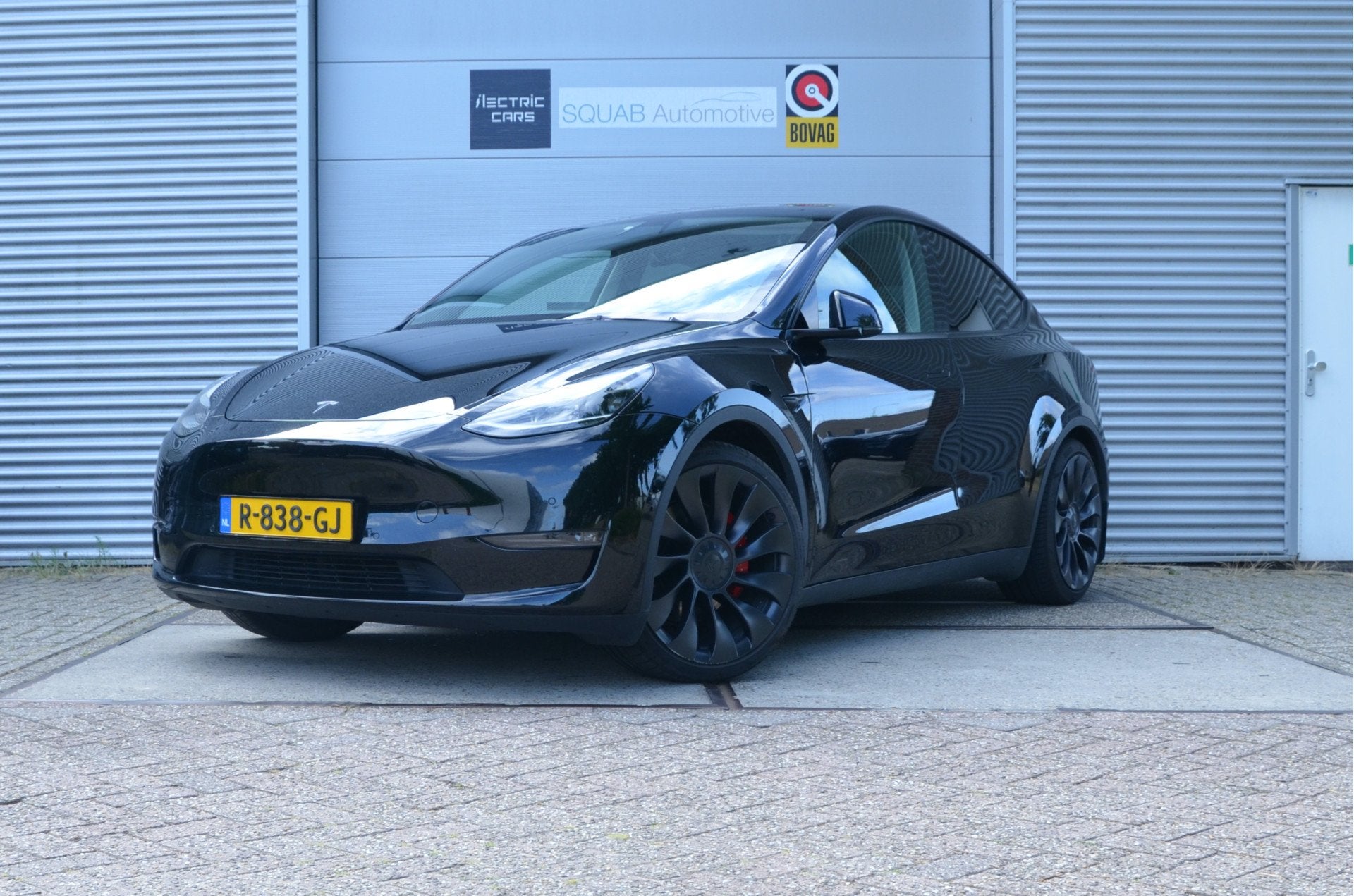 Tesla Model Y Performance AWD 75 kWh Trekhaak (1.600kg), Enh, Auto's, Automaat, Zwart, Zwart, 1600 kg