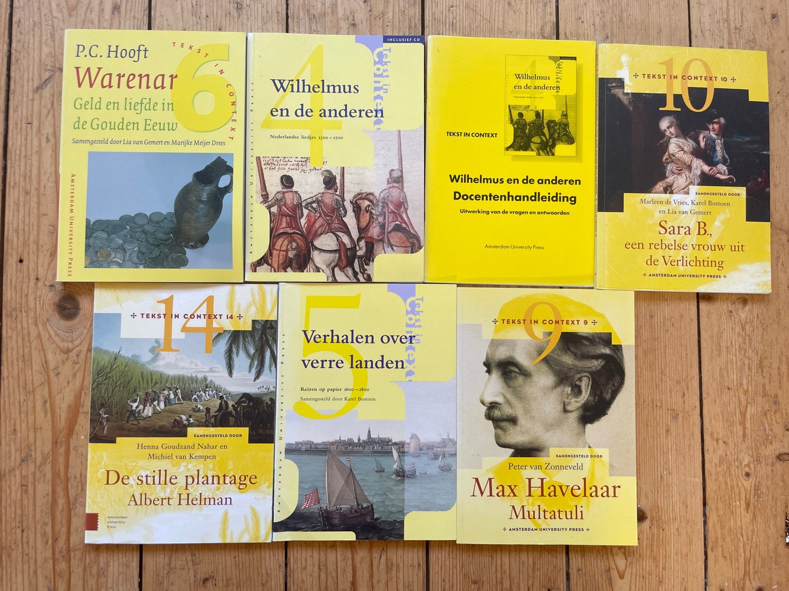 Diverse boeken uit de serie "Tekst in Context", Ophalen of Verzenden, Zo goed als nieuw
