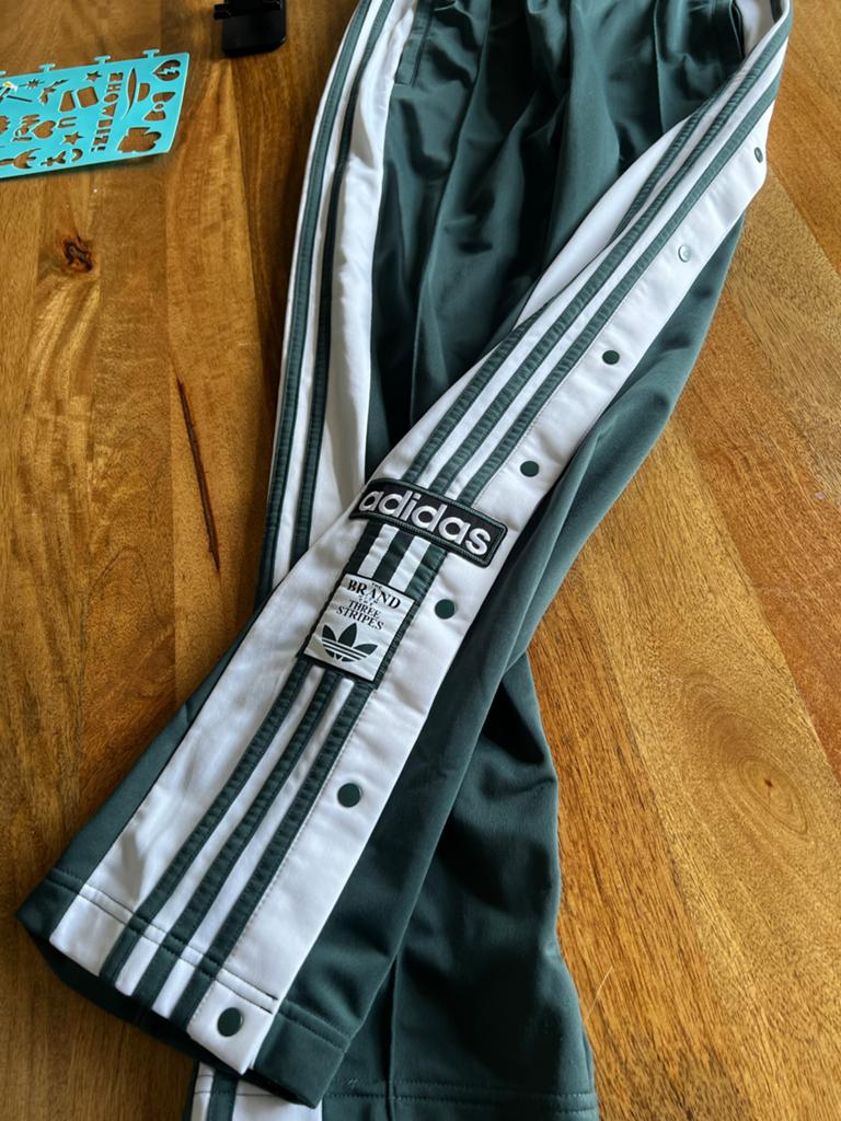 Adidas Adibreak trainingsbroek - Zo goed als nieuw, Ophalen of Verzenden, Zo goed als nieuw, Maat 36 (S), Lang